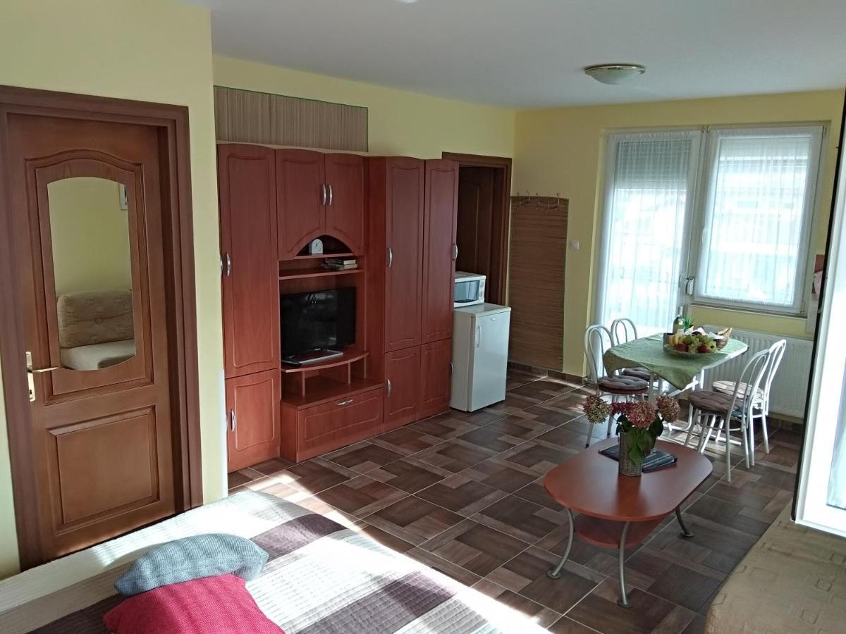 Yellow Apartmanhaz Bük Zewnętrze zdjęcie
