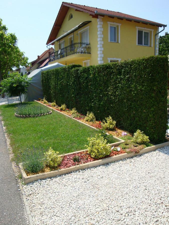 Yellow Apartmanhaz Bük Zewnętrze zdjęcie