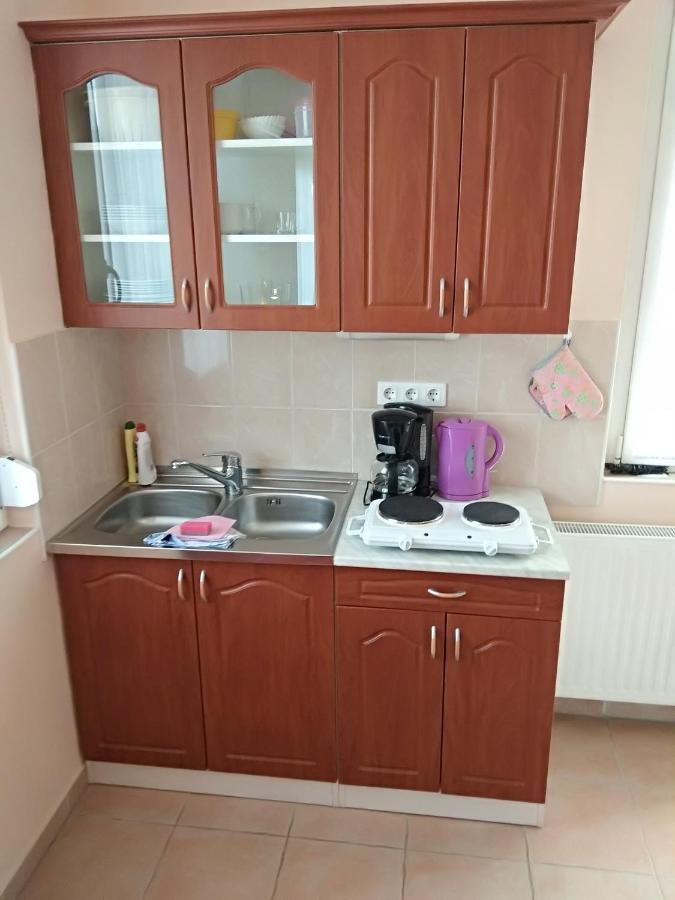 Yellow Apartmanhaz Bük Zewnętrze zdjęcie